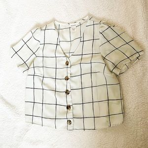 Urban romantics button up top Size S